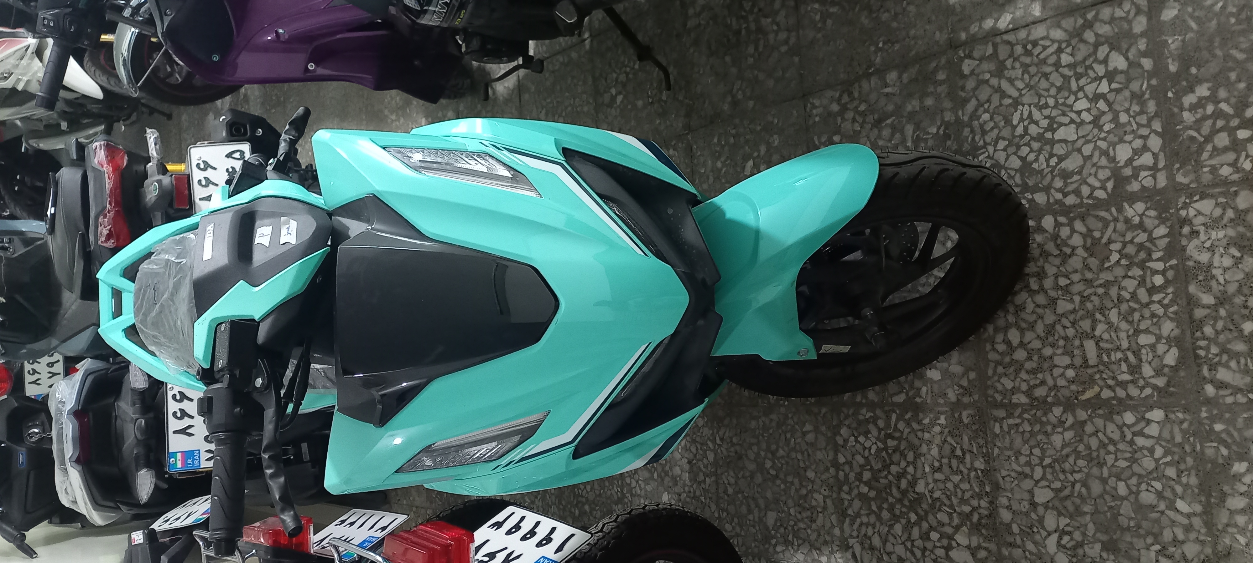 موتور سیکلت طرح واریو نیکتاز کلیک 180cc ترمز ABSجلو عقب دیسک 1405